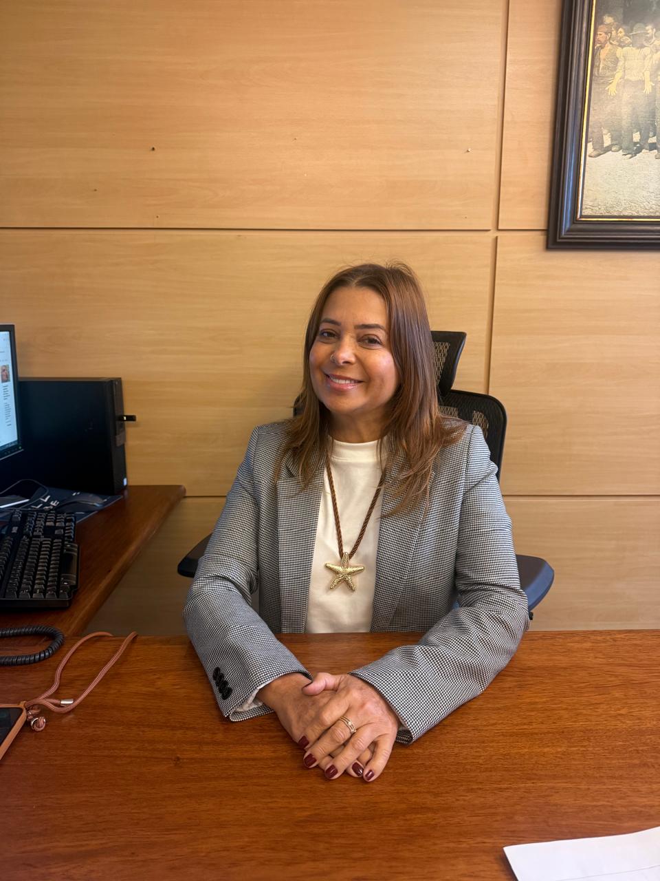 Dra. Viviane Chaves Intini
